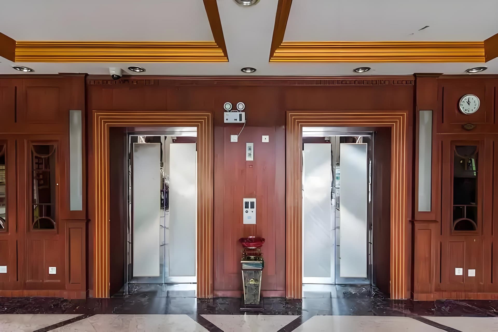 电梯厅